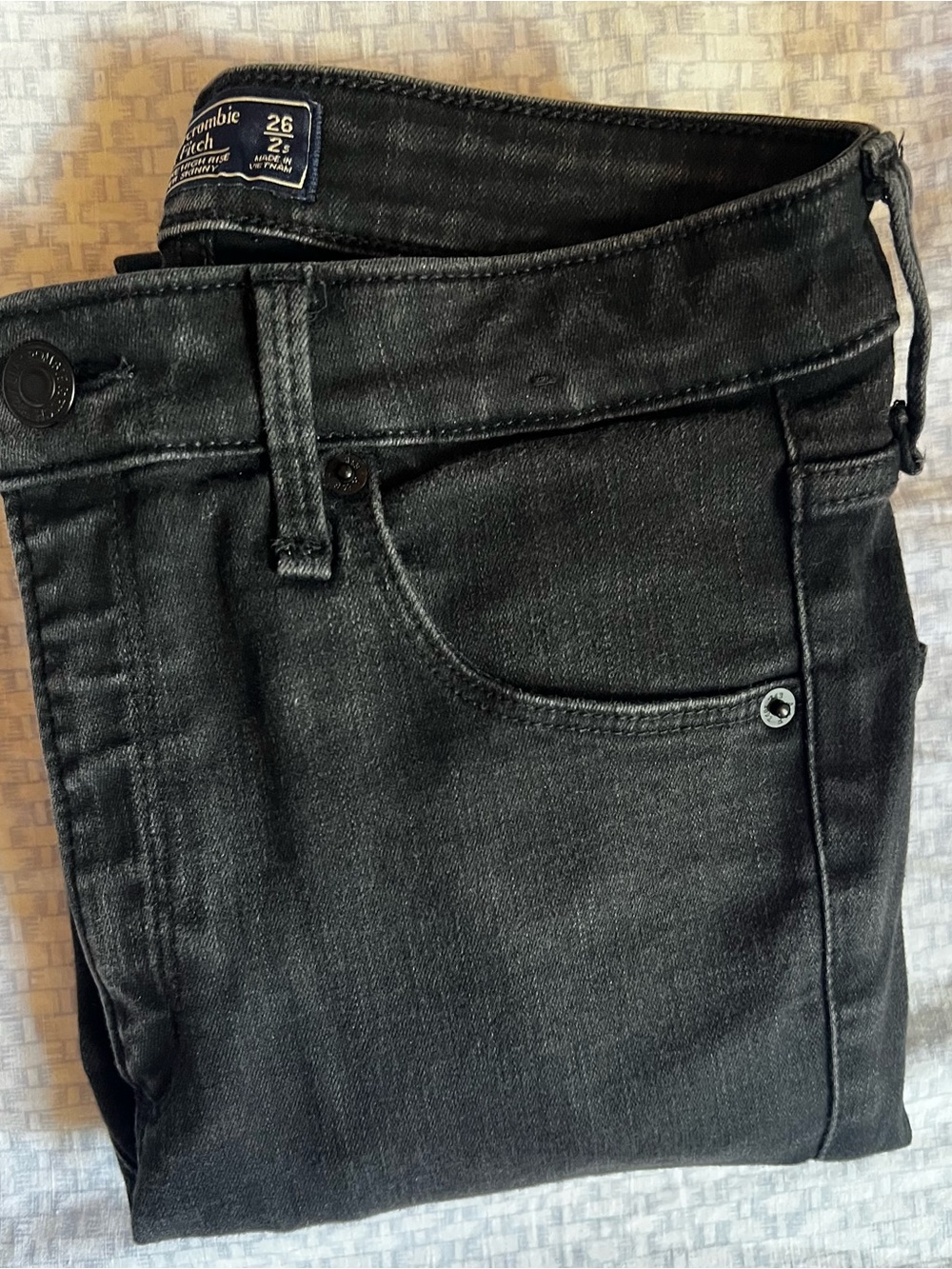 Abercrombie & Fitch womens Black Skinny Jeans 26